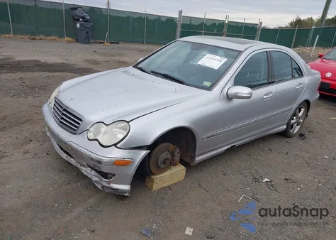 2006 Mercedes-Benz C 230 Sport из США, поврежденный, VIN WDBRF52H96A872751